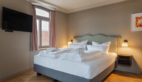 Deluxe Double Room with Bath