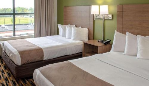 Queen Suite with Two Queen Beds - Non-Smoking