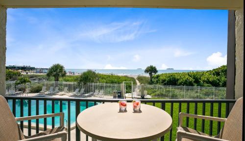 Premium Two-Bedroom Apartment with Ocean View - Unit 207, 306 & 309