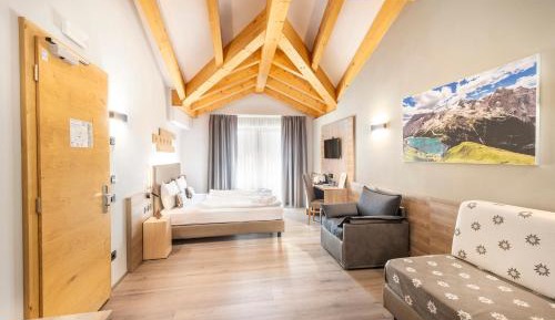 Large Double Room