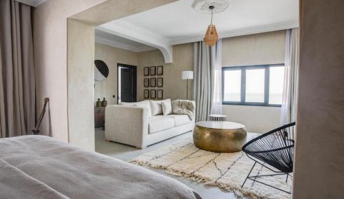 Deluxe Suite with Sea View
