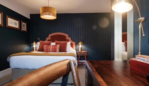 Superior King Room