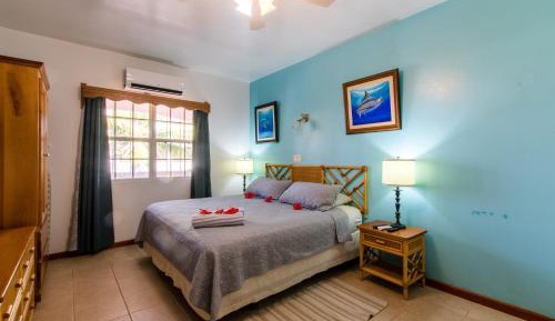 Garden View 1 bedroom 2 bath Apartment