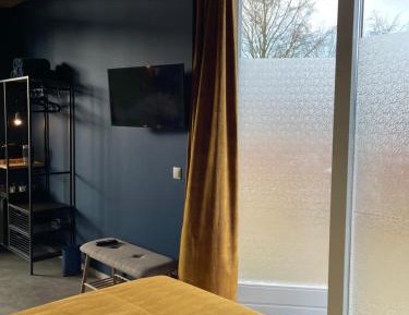 Double Room with Private Bathroom