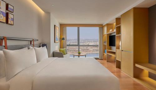 Standard Queen Room