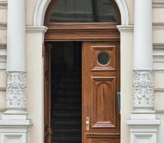 Studio with Balcony