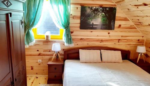 Wooden Cottage Deluxe 