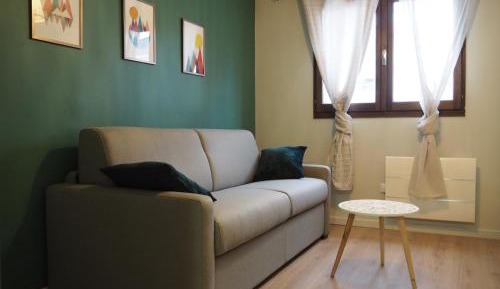 Studio Apartment