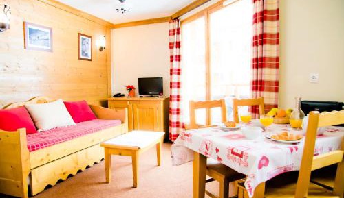 One-Bedroom Apartment (2 - 4 Adults) with Spa Access