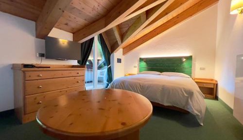 Junior Suite with Mountain View