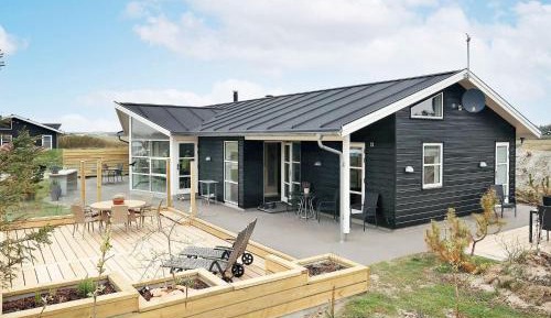 Four-Bedroom Holiday Home