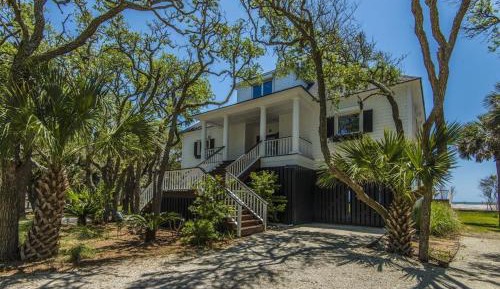 Four-Bedroom Holiday Home