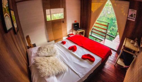 Queen Room with Spa Bath