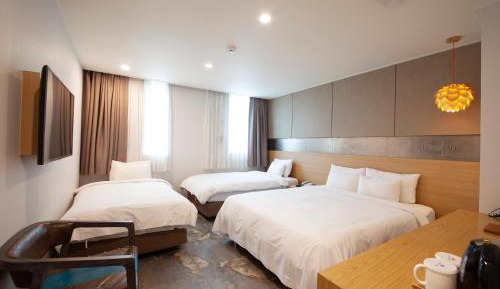 Deluxe Triple Room