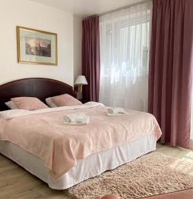 Queen Room with Balcony