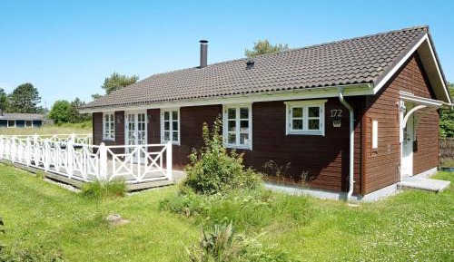 Three-Bedroom Holiday Home 