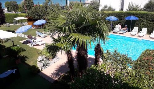 Quadruple Room with Balcony and Lake View