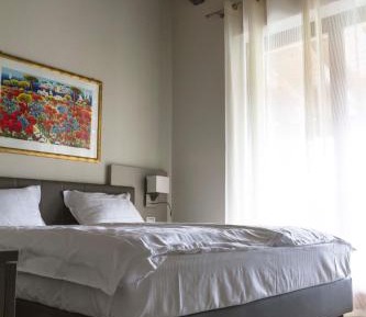 Deluxe Double or Twin Room with Balcony and Lake View