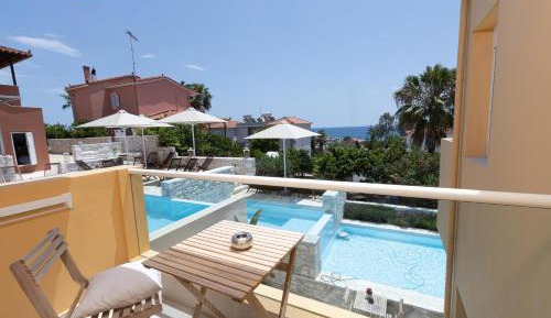 Deluxe Double Room with Balcony and Sea View