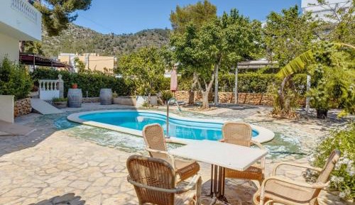 Superior One-Bedroom Apartment with Balcony