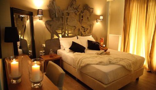 Deluxe Suite with Spa Bath