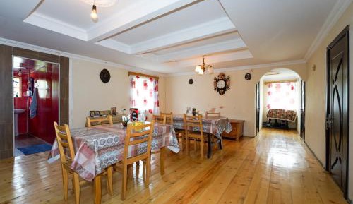 Basic Triple Room