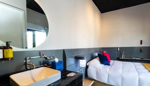 Queen Room with Balcony