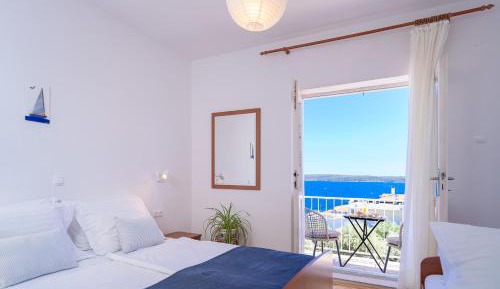 Triple Room with Sea View