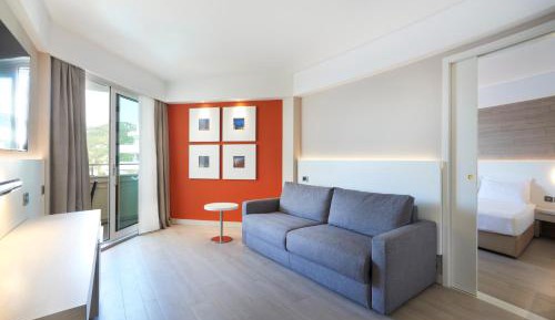 Family Suite with Side Sea View