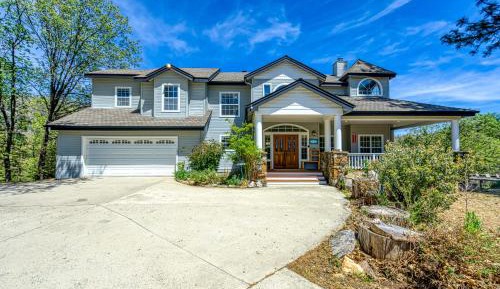 Four bedroom holiday home 