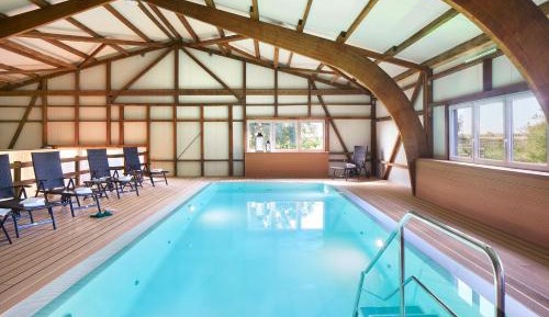 Cottage (6 Adults)