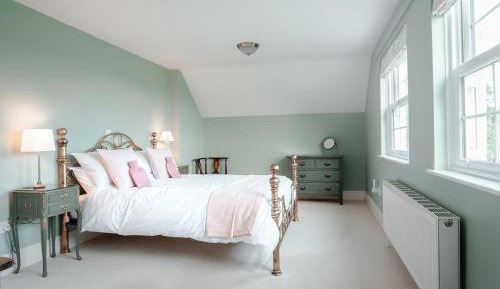 Deluxe Double Room with Shower