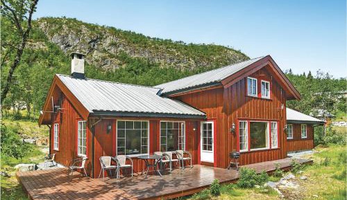 Six-Bedroom Holiday Home