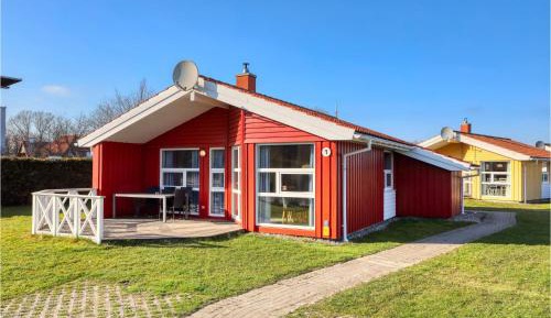 Three-Bedroom Holiday Home 