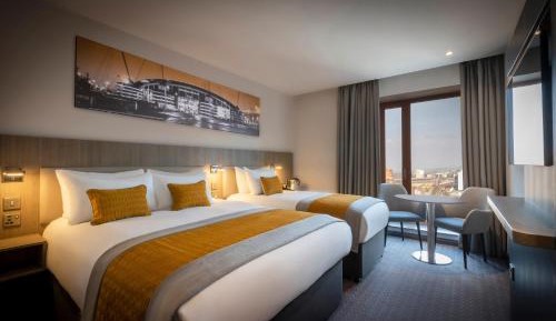 Deluxe Double & Single Room