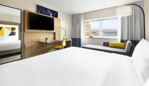 Social Superior Hudson River View King