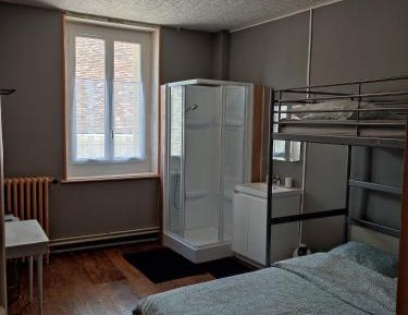 Triple Room with Shower