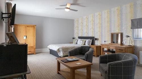 Deluxe King Room