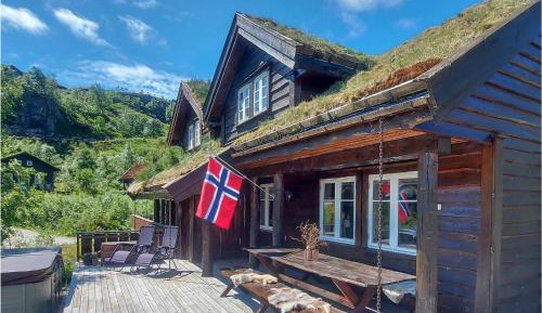 Three-Bedroom Holiday Home 
