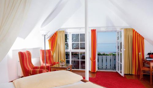 Junior Suite with Balcony
