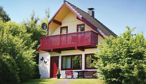 Three-Bedroom Holiday Home 
