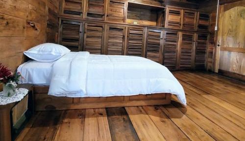 Triple Room with Private Bathroom