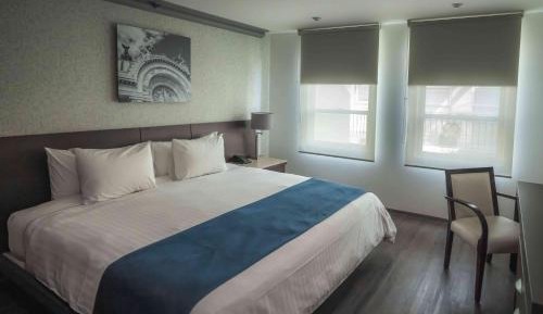 Standard King Room