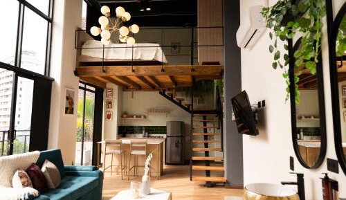 Deluxe Apartment