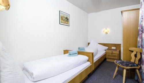 Apartment (4 Adults)
