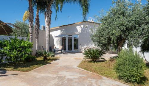 Villa with Garden View