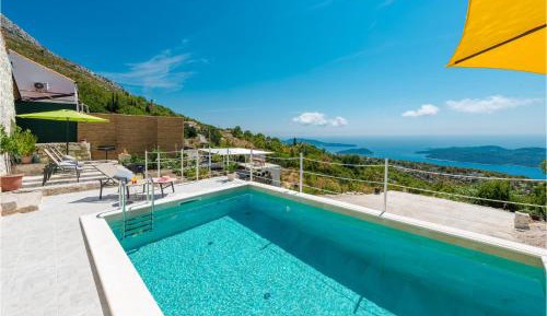 Two-Bedroom Holiday Home