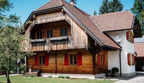 Three-Bedroom Holiday Home 