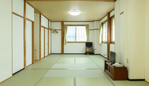 Japanese-Style Room