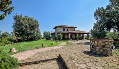 Three-Bedroom Holiday Home 
